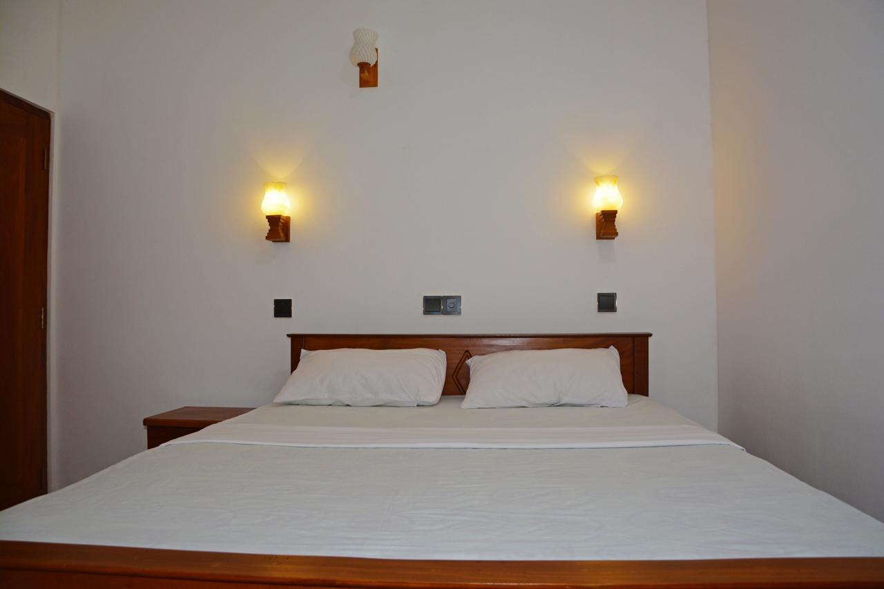 Villa Chaya Хіккадува Номер фото